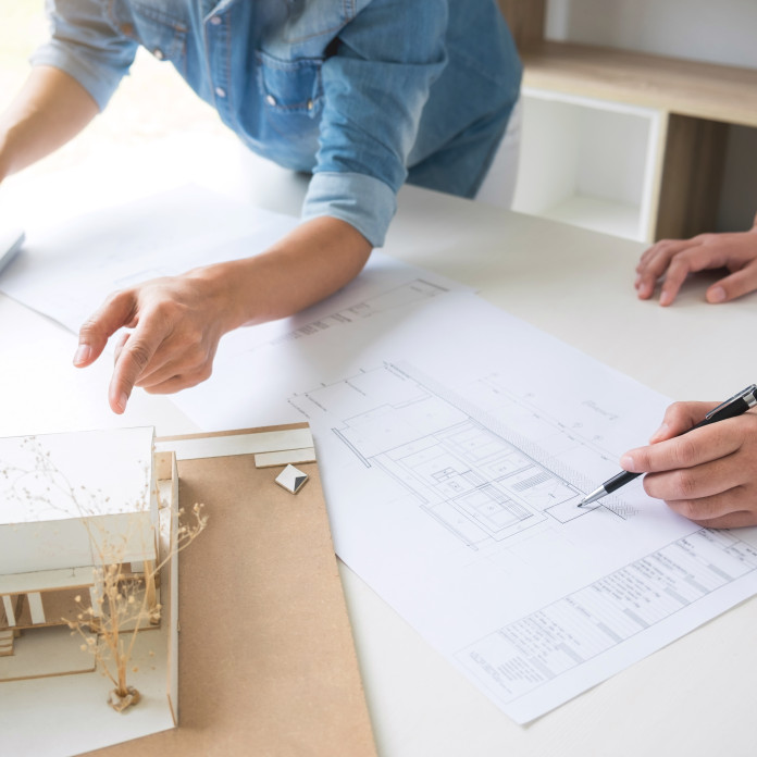 VKM Arquitectos Técnicos · Project Manager / Management en Pirineus